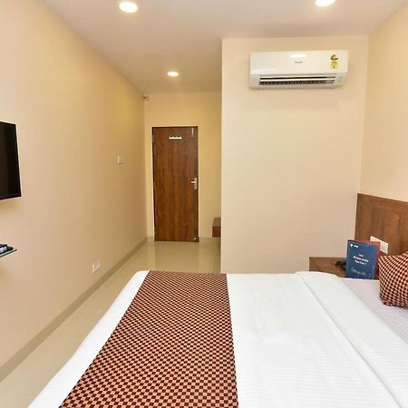 Oyo 8757 Prakash Inn Мумбаї Екстер'єр фото